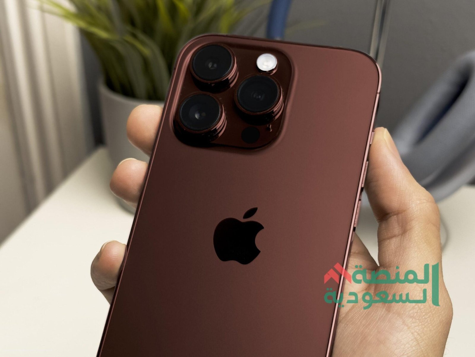 اسعار الايفون في السعودية