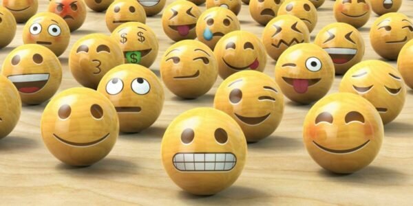 اسماء مضحكة وغريبة للبنات