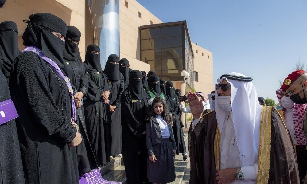 الأوراق المطلوبة للتسجيل في الكلية التقنية للبنات